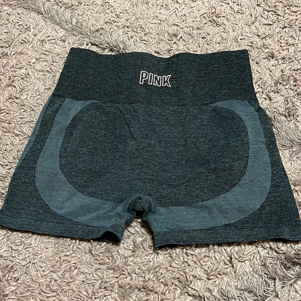 Seamless Collection shorts